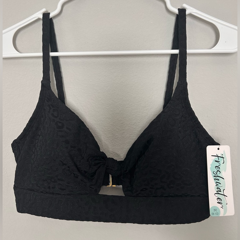 Women's Leopard Twist Front Bikini Top **NWT** M